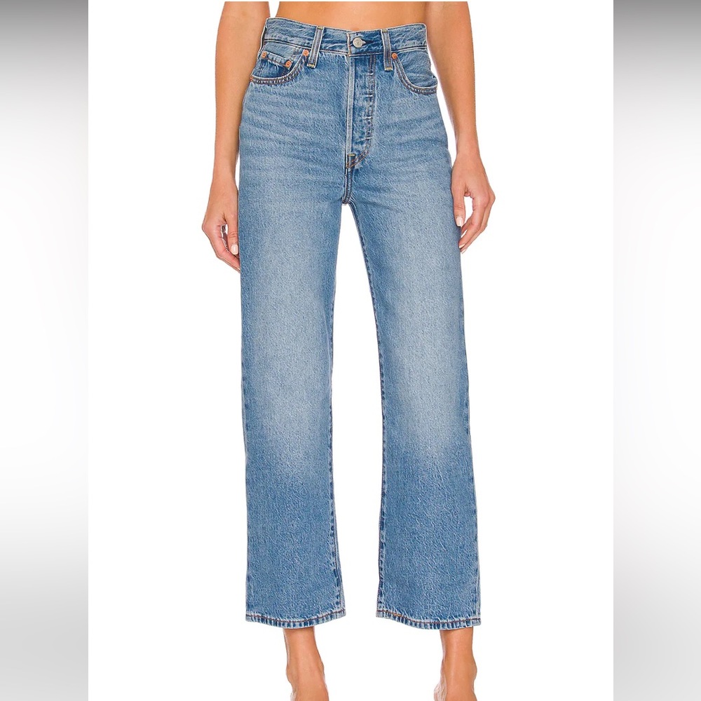 Levi’s Premium Ribcage Ankle Straight size 26